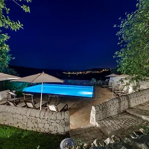  Alloggio per agriturismo Relais Del Monte